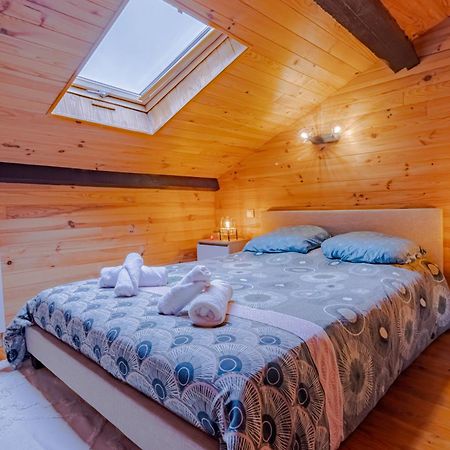 Le Chalet Saint-Pardoux-la-Rivière Екстериор снимка