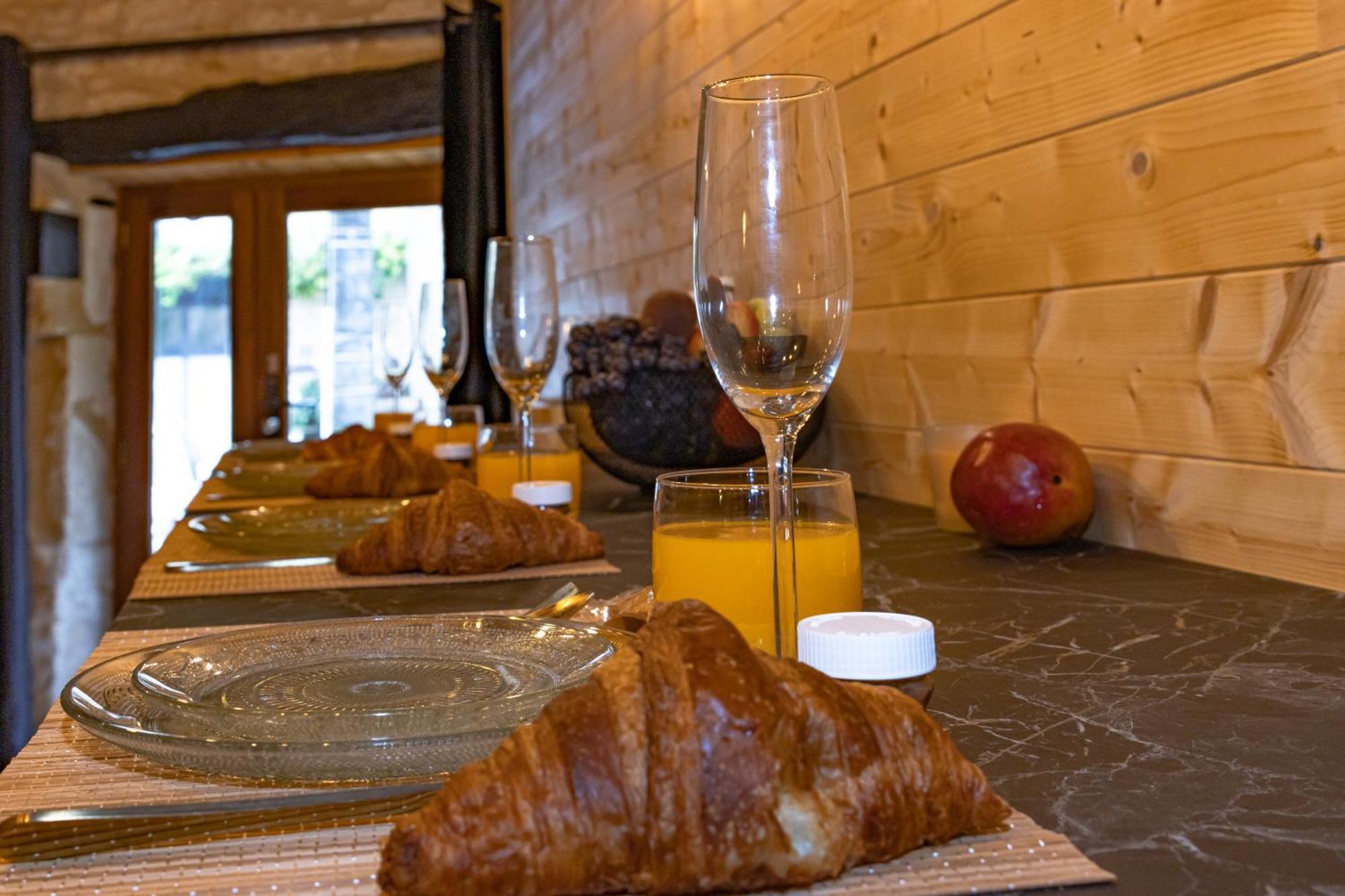 Le Chalet Saint-Pardoux-la-Rivière Екстериор снимка